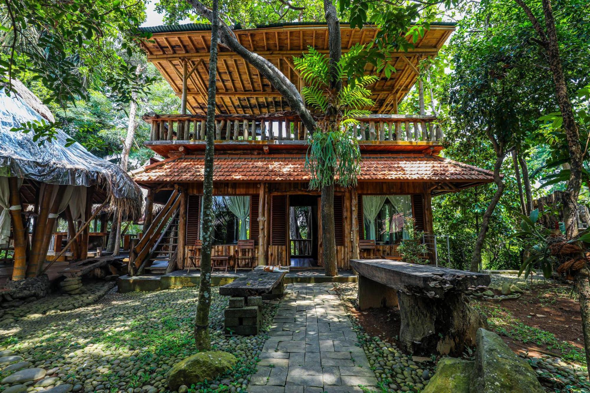 Omunity Bali Hotell Singaraja Eksteriør bilde