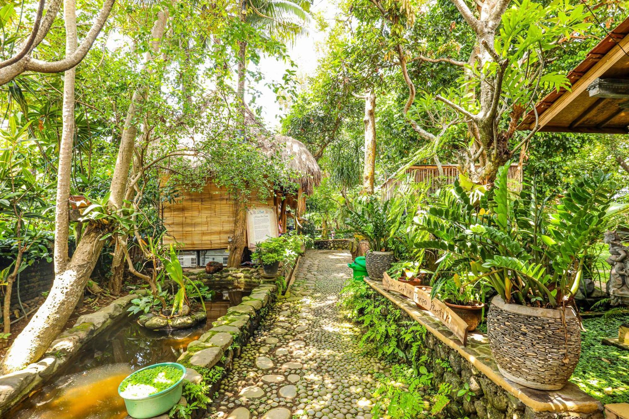 Omunity Bali Hotell Singaraja Eksteriør bilde