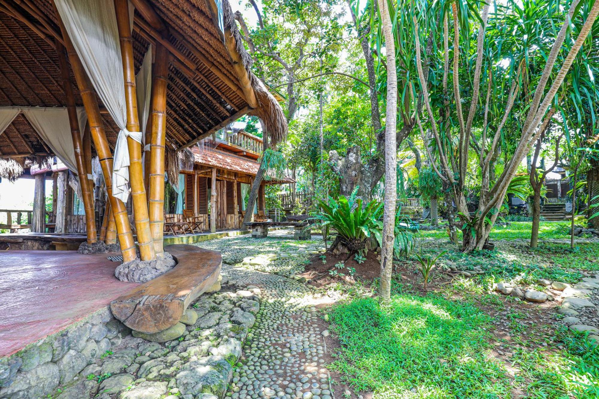 Omunity Bali Hotell Singaraja Eksteriør bilde