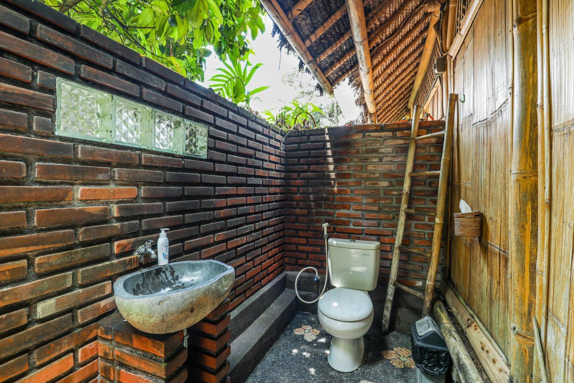 Omunity Bali Hotell Singaraja Eksteriør bilde